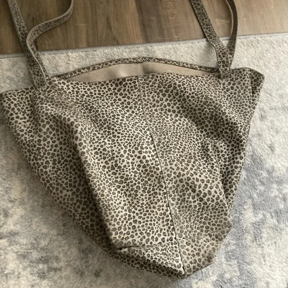 CCO! [Anthropologie] Willa Leather Tote Bag - Picture 8 of 12